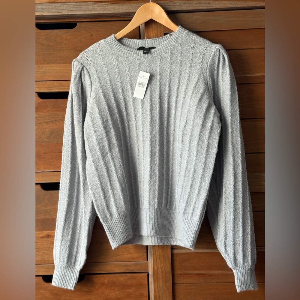 NWT Ann Taylor Ribbed Puff Sleeve Sweater Size M - Picture 3 of 7
